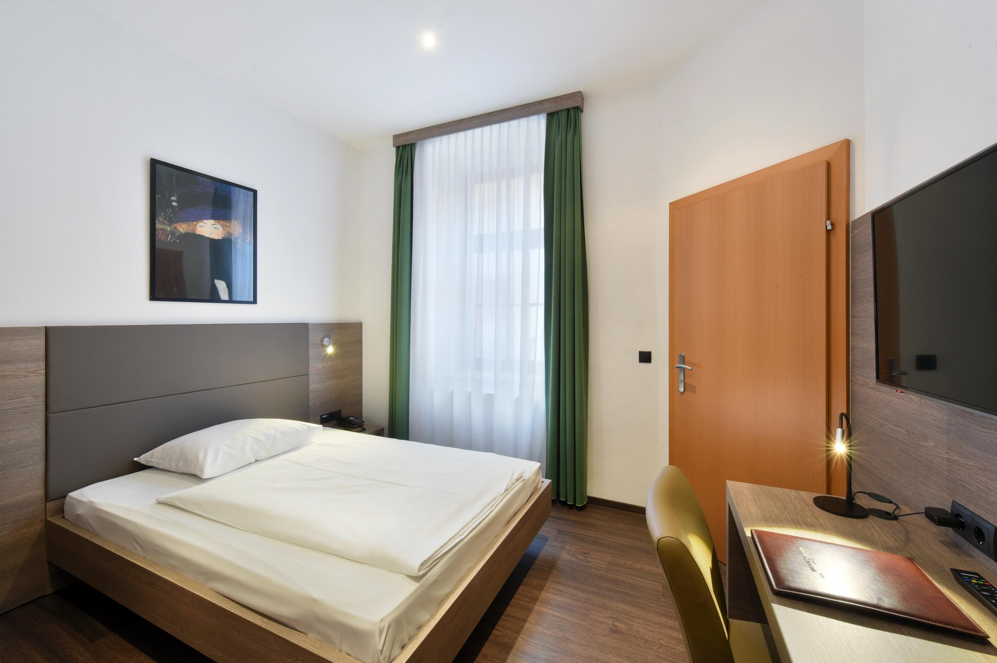 Hotel Lucia Vienne